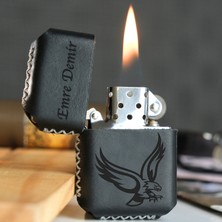 Vagave Kişiye Özel Benzinli Çakmak Siyah Beyaz Hakiki Deri Kılıflı Taraftar Çakmak El Yapımı Zippo Tarzı Çakmak Deri Kaplama Benzinli Erkek Çakmak Doğum Günü Yıl Dönümü Hediyesi