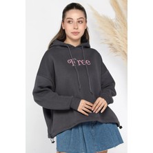 Gülseli Kapüşonlu Free Nakışlı Üç Iplik Şardonlu Sweatshirt