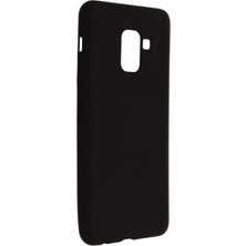 Samsung Galaxy A8 2018 Için Uyumlu Kılıf Yumuaşk Renkli Esnek Premium Rubber Silikon - Siyah