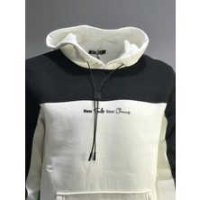 Beyaz Renkli Kapüşonlu Kanguru Cepli Baskılı Sweatshirt