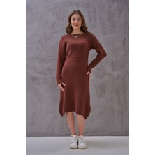 Kadın Önü Dikiş Detaylı Rahat Kalıp Extra Yumuşak Midi Boy Triko Elbise