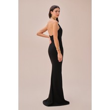 Oleg By Oleg Cassini Siyah Halter Yaka Krep Kumaş Uzun Abiye Elbise 4XLVC5698