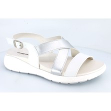 Muya Audrey Anatomik Taban Ayarlanabilir Tokalı Kadın Sandalet Beyaz