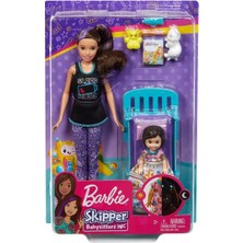 Barbie FHY97 Barbie Bebek Bakıcısı Bebeği ve Aksesuarları Oyun Seti