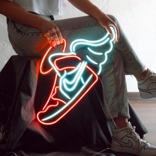 Flying Jordan Neon Metal Duvar Duvar Dekoru - 45  cm   x  43  cm  - Metal Neon Tabela, Tablo, LED Işıklı Duvar Dekoru, Ledli Duvar Dekoru, Ayakkabıcı Hediye