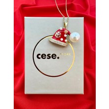 Celeste Shine Yılbaşı Temalı Ince Zincir ve Zirkon Taş Detaylı Patik Kolye