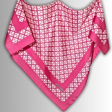 Pembe Eşarp Ipeksi Twill Saten Çintemani Desenli