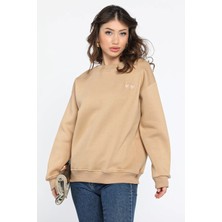 Gülseli Kalp Nakışlı Üç Iplik Şardonlu Kadın Sweatshirt