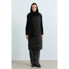 Nihan Kapşonlu Kaz Tüyü Yelek  Siyah