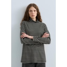 Nihan Balıkçı Yaka Çizgili Basic Sweat  Siyah