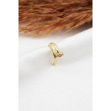 By Zeyna Aksesuar  Kadın Altın Kaplama Zirkon Taşlı Çivi Model Earcuf Kıkırdak Küpe