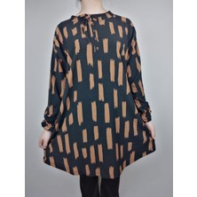 Yaşar Triko Kadın Siyah Kahverengi Bağlamalı Yaka Düğmeli Uzun Kollu Kol Bilek Lastikli Fitilli Oval Etek Tunik