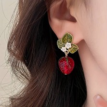 Kulak Iğnesi Paslanmaz Çelik Asya - Kore Esintili Pinterest Model Zarif-Tatlı Çilek Küpe