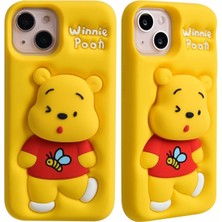 Iphone 15 Uyumlu Winnie Pooh Figürlü Kabartmalı Tutacaklı Telefon Kılıfı