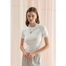 Kadın Ekru Renk Kaşkorse Fırfırlı Crop T-Shirt