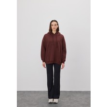 Tubia Kadın Oversize Çikolata Kapüşonlu Sweatshirt