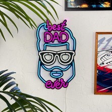 Şimdiye Kadarki En Iyi Baba - Baba Hediye - Best Dad Ever - Neon LED Duvar Metal Dekor - 27CM (En) x 49.5cm (Boy)