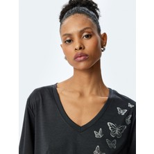 Koton Kelebek Baskılı Kısa Kollu V Yaka Tişört