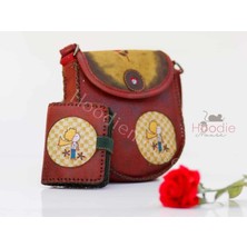 Hoodie Mouse Küçük Prens Figurlu Tasarımlı Capraz Örgulu Kol Cantası Bordo ve Cuzdan Bordo Kombin