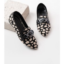 Divolya Miu Siyah Bej Toka Detaylı ( 1 cm Topuklu ) Sivri Burun Babet