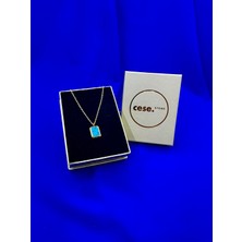 Celeste Shine Dikdörtgen Model Doğal Taşlı (Firuze) Altın Sarı (Gold) Paslanmaz Çelik Kolye