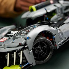 LEGO Technic Peugeot 9x8 24H Le Mans Hybrid Hypercar 42156