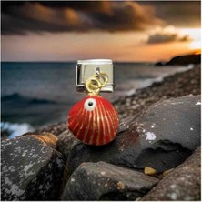 Stainles Steel Italyan Kırmızı Renkli Deniz Kabuğu Detaylı Charm