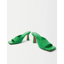 Butik Allbucks Bershka, Havlu Dokulu Topuklu Terlik Sandalet ABBRS0050