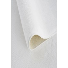 Simerev Halı Beyaz Post Peluş Tavşan Tüyü Kaymaz Taban Makinede Yıkanabilir Toz Vermez Halı Yolluk Kilim