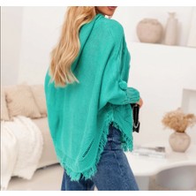 Kadın Kapüşonlu Ponpon Detay Triko Panço JB09114789