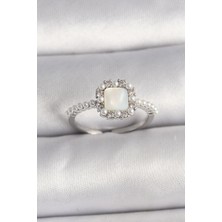 Ezo Concept Pirinç Gümüş Renk İncili Kare Beyaz Mineli Ayarlanabilir Kadın Yüzük