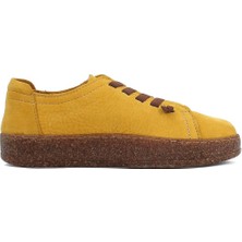 Celal Gültekin Kadın Hardal Bağcıklı Kalın Tabanlı Nubuk Deri Ayakkabı