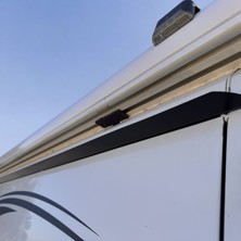 Karavan Yağmur Oluğu Kapı Oluk karavan kapı üstü oluk,karavan yağmur suyu tahliye (güneşli hava da fark etmez, ama ilk yagmurlu havada eksikliği anlaşılır)