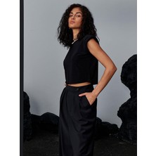 Oversize Kesim Vatkalı Dökümlü Bisiklet Yaka T-Shirt - Siyah