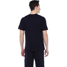 Ağca Siyah V Yaka Tshirt