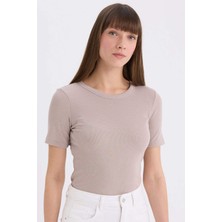 DeFacto 	Slim Fit Dar Kesim Bisiklet Yaka Fitilli Kaşkorse Basic Düz Kısa Kollu Tişört C0097AX25SP