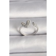 Clariss Pirinç Gümüş Renk Beyaz Mineli Inci Detaylı Kalp Model Ayarlanabilir Yüzük