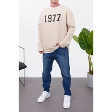 Nomarc 1977 Baskılı Krem Sweatshirt