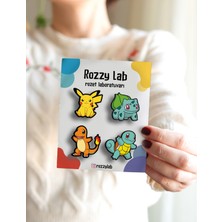 Rozzy Lab Pokemon 4lü Mini Ahşap Rozet Set - Pikachu Bulbasaur Squirtle Charmander - Broş - Yaka Çanta Aksesuar