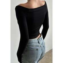 Fablair Madonna Yaka Parmak Detaylı Esnek Crop Bluz