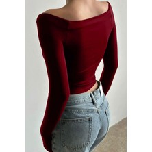 Fablair Madonna Yaka Parmak Detaylı Esnek Crop Bluz