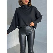 Kadın Siyah Interlok Yarasa Kol Dik Yaka Bluz