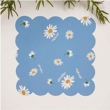 Decofav Gök Mavi Zemin Papatya Desenli Yıkanabilir Kumaş Kokteyl Peçetesi 1 Adet
