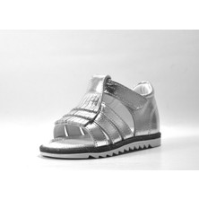 Bayrak P.100 Deri Gri & Beyaz Cırtlı Ortopedik Kız Çocuk Bebek Sandalet