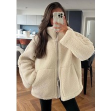 Bej Dik Yakalı Cepli Kadın Peluş Mont
