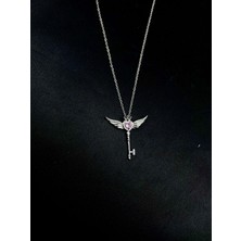 Bete Jelewery Çelik Siver Kolye 45 cm
Melek Kanadı Temalı 
Pembe Taş Detaylı