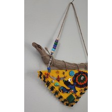 BaharEli Duvar / Kapı / Balkon Süsü -Keçe / Iğne Oyası / Kanaviçe, Oya, Figür ve Boncuk Işlemesi / Nazarlık (24 x 18 cm )