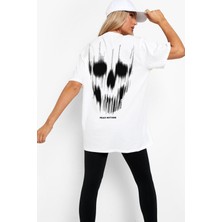 Rock&Roll Matriks Kurukafa Beyaz Kısa Kollu Arka Baskılı Oversize Kadın T-Shirt
