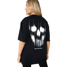 Rock&Roll Matriks Kurukafa Siyah Kısa Kollu Arka Baskılı Oversize Kadın T-Shirt