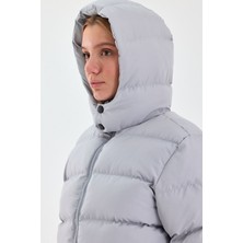 Kadın Siyah Su ve Rüzgar Geçirmez Oversize Kapüşonlu Kışlık Şişme Mont & Kaban & Parka - 137